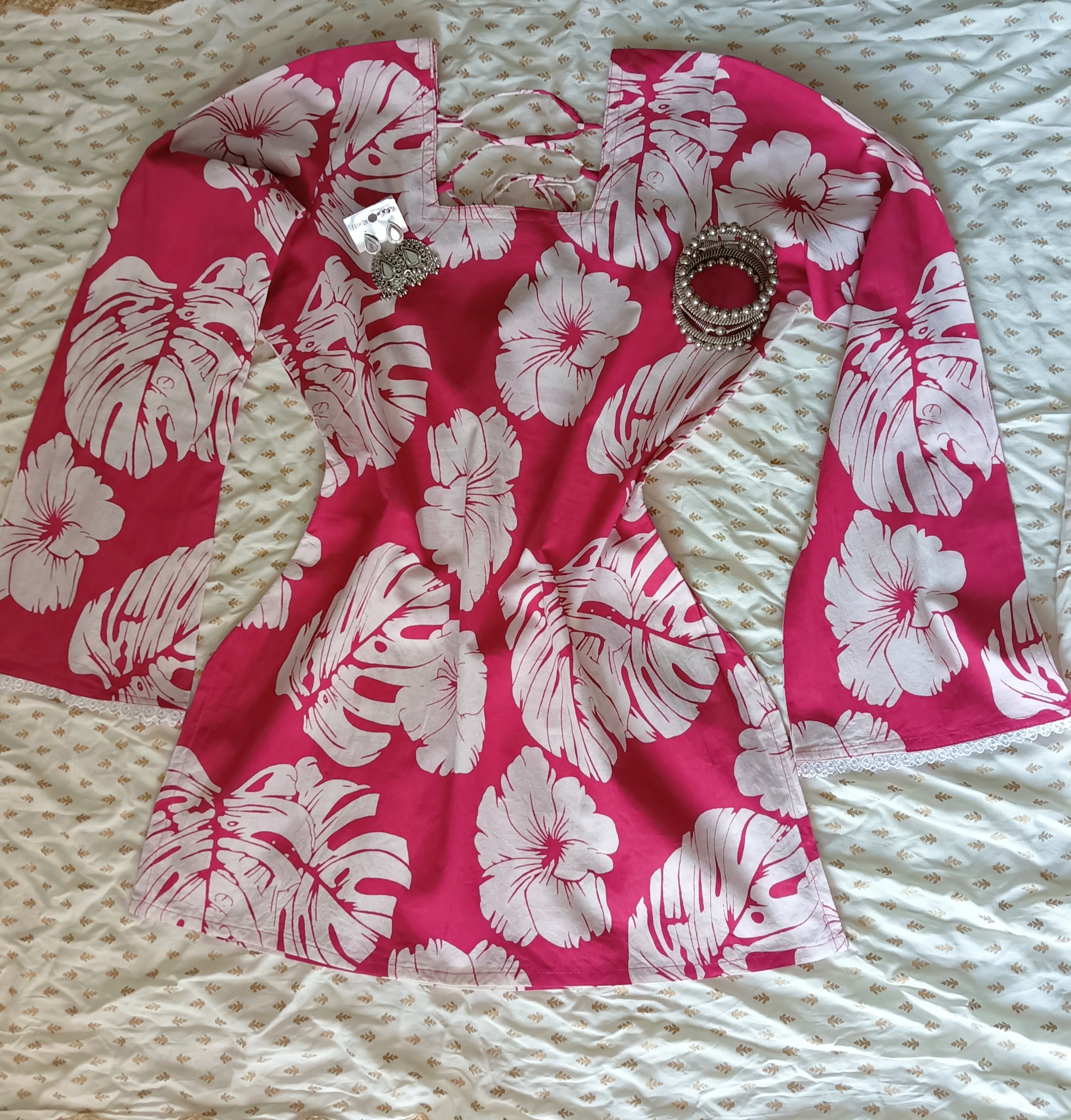 Pink tropical floral lace-up kurti