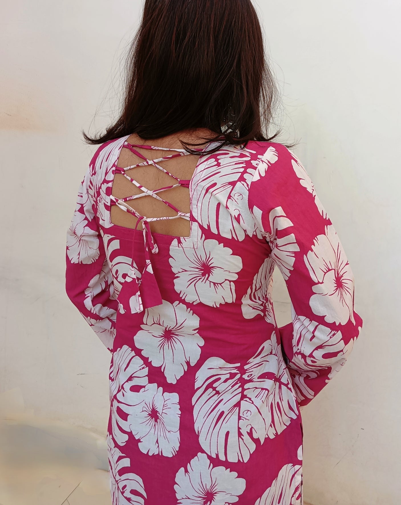 Pink tropical floral lace-up kurti